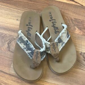 Gypsy jazz camo sandals